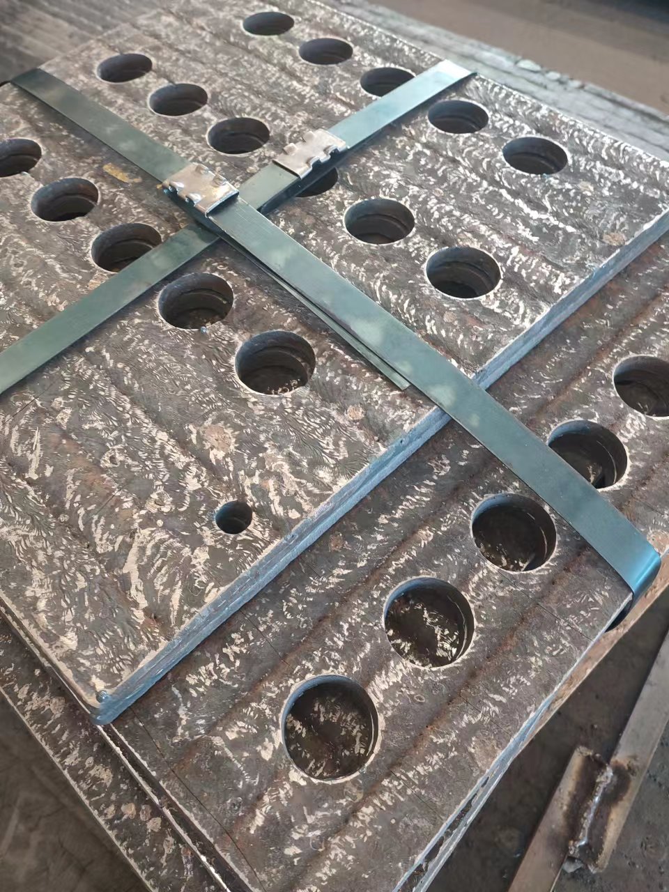 云南耐磨板切割